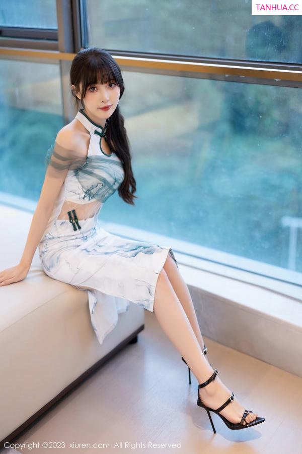 林星阑  [XiuRen]高清写真图 2023.11.02 No.7605 林星阑 旗袍美腿第8张图片